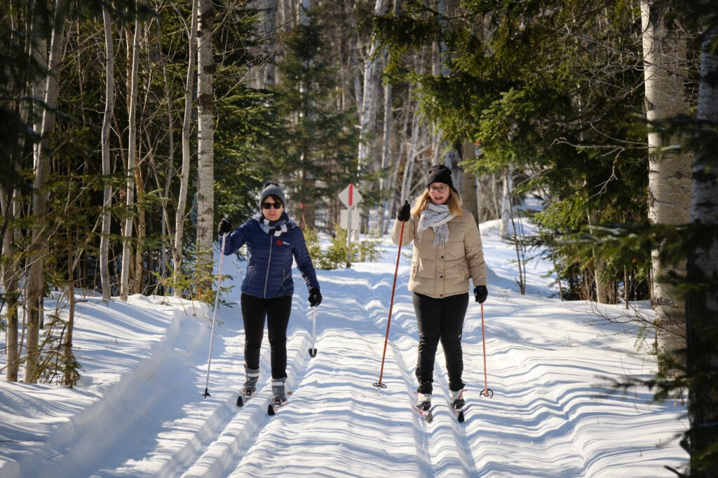 Les sentiers de marche et de ski de font de l'aire Kiwanis sont un coup de coeur de Rouyn-Noranda.